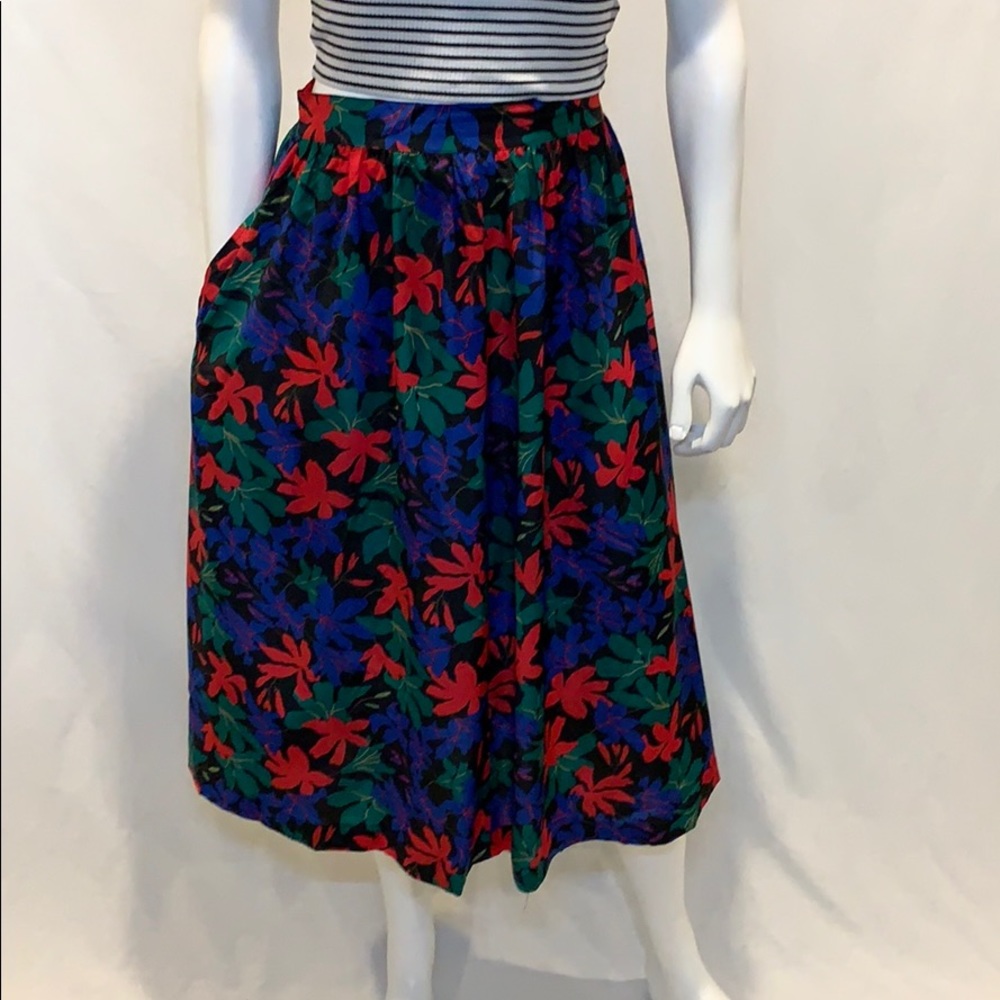 90’s Vintage The Villager Floral Skirt